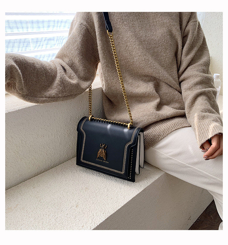 Valeria | Borsa a tracolla vintage con dettagli artigianali e catena dorata