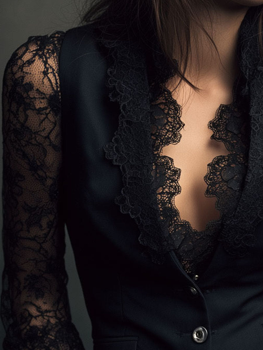 Claudia | Blazer nero elegante con maniche in pizzo