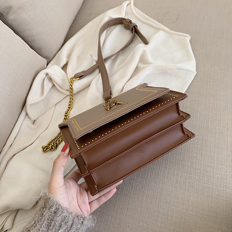 Valeria | Borsa a tracolla vintage con dettagli artigianali e catena dorata