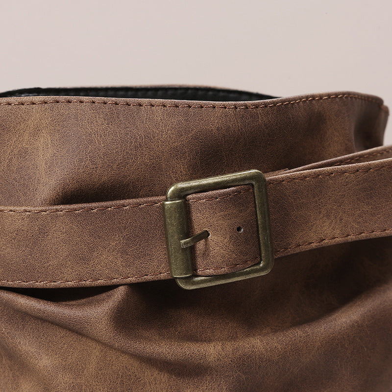 Gaia | Stivali con fibbie e finitura vintage