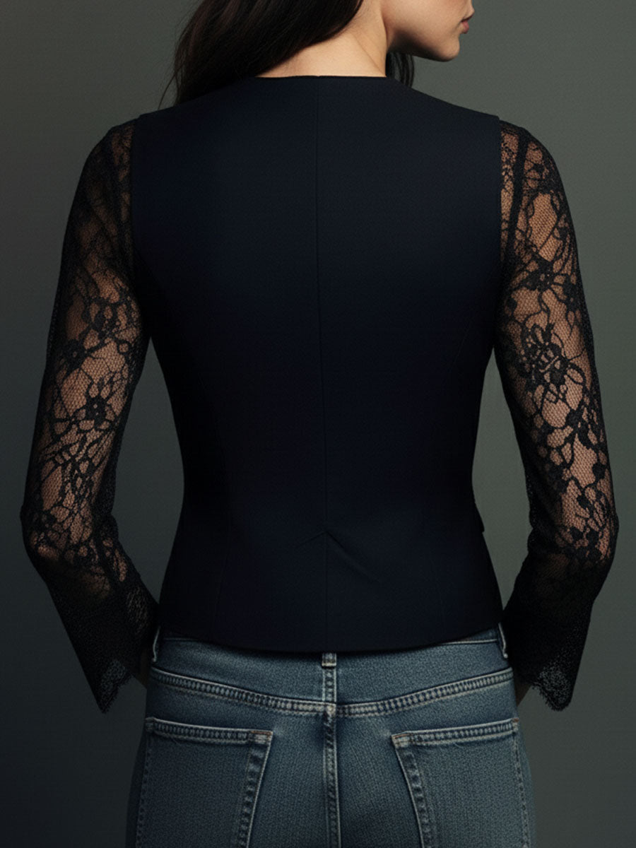 Claudia | Blazer nero elegante con maniche in pizzo