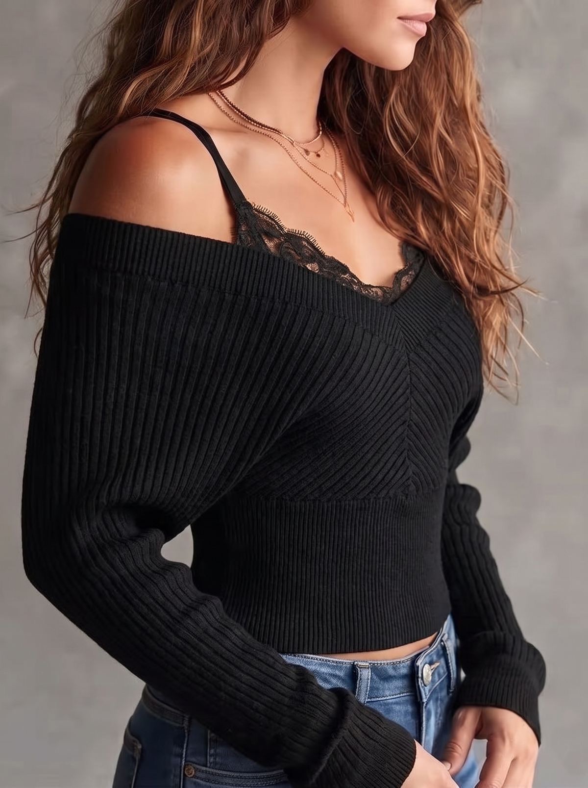 Chiara | Maglia a Spalle Scoperte con Pizzo