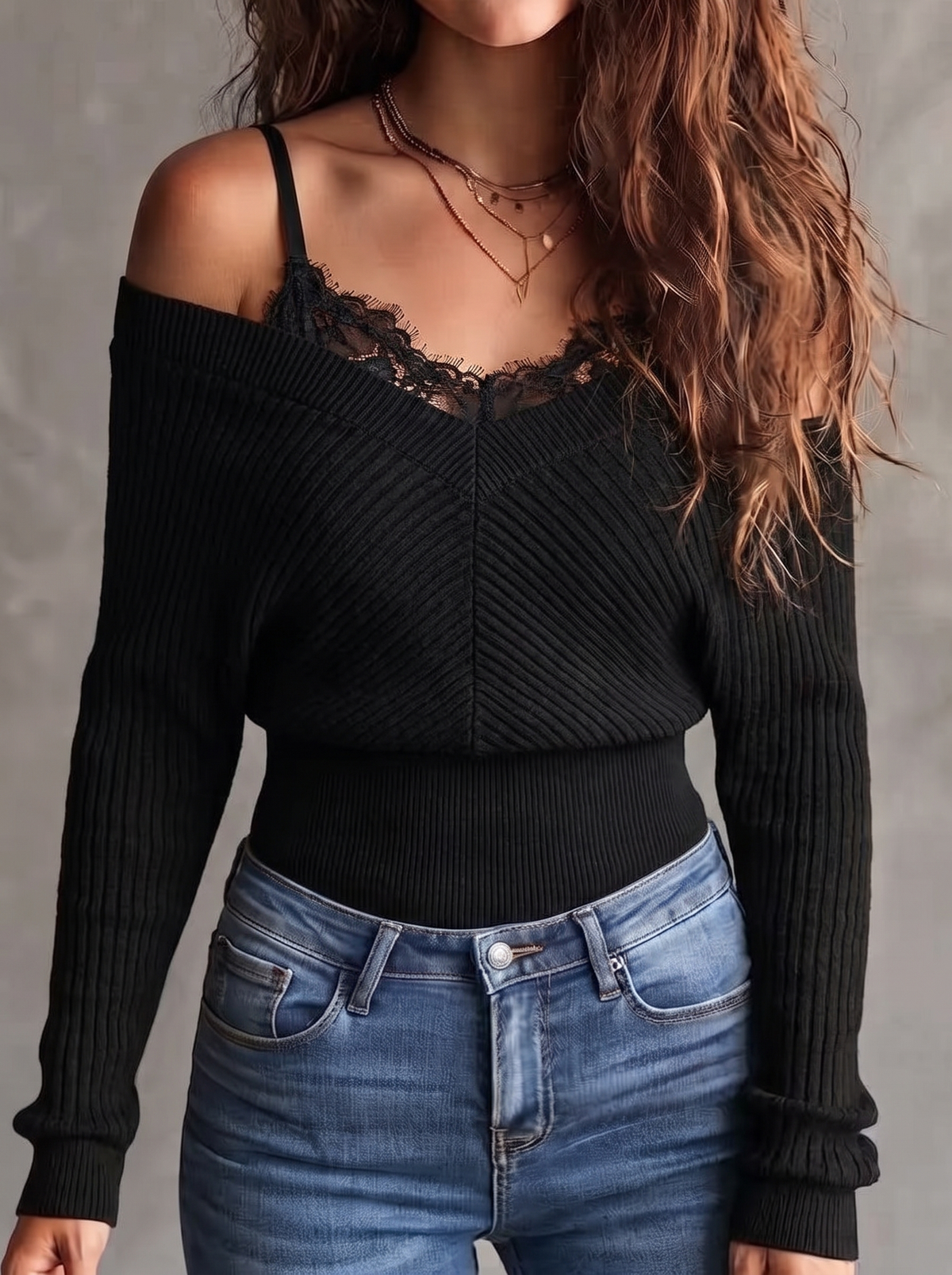 Chiara | Maglia a Spalle Scoperte con Pizzo