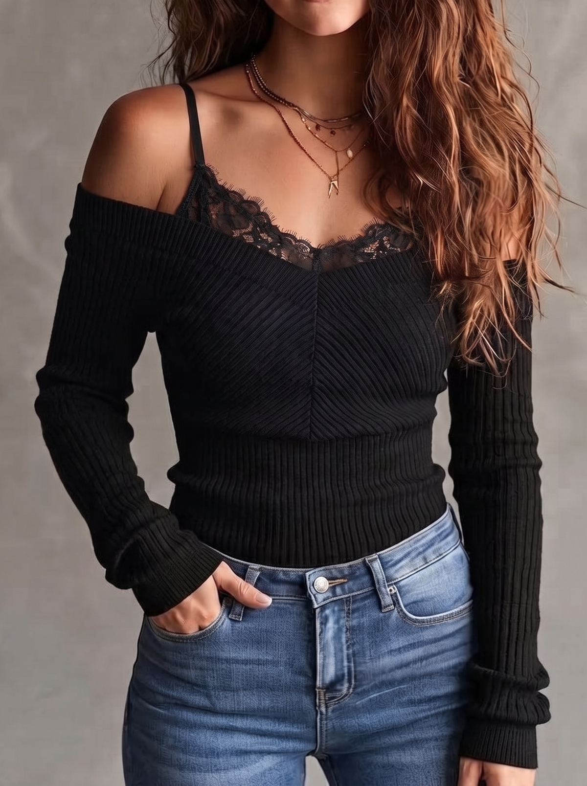 Chiara | Maglia a Spalle Scoperte con Pizzo
